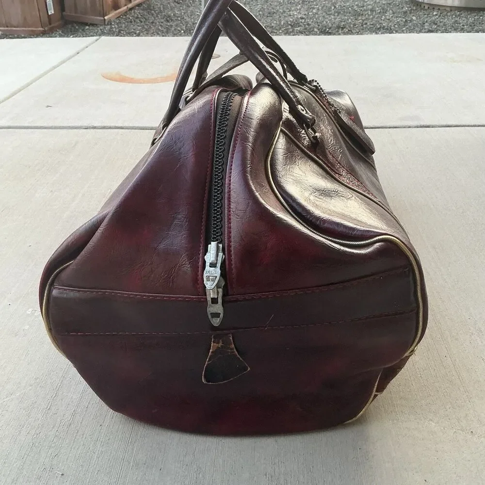 Vintage MacGregor USA Burgundy Sports Duffel Travel Bag Talon Zipper 24” Retro